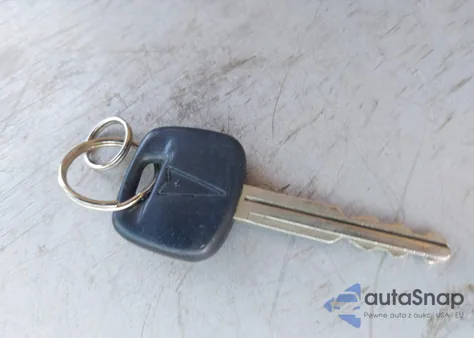 2006 Pontiac Vibe from USA, damaged, VIN 5Y2SL65816Z441089